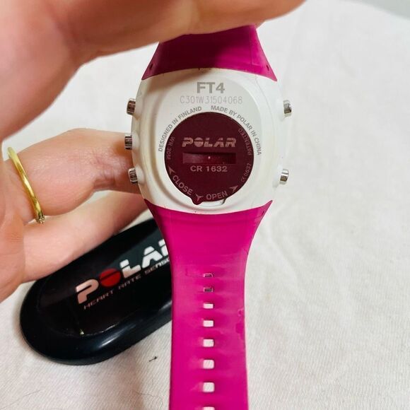 Polar FT4 Pink Fitness Heart Rate Watch Sensor Monitor Size Medium - 2XL - Picture 4 of 9